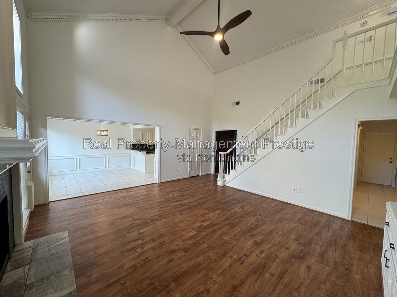 15907 Spring Forest Dr - Photo 2 of 24
