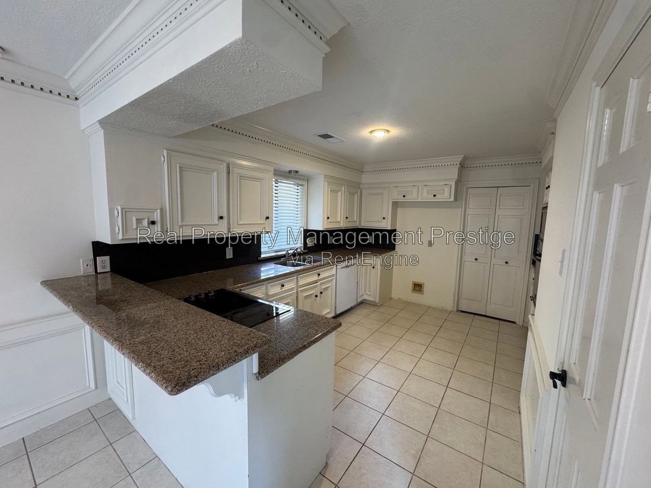 15907 Spring Forest Dr - Photo 6 of 24