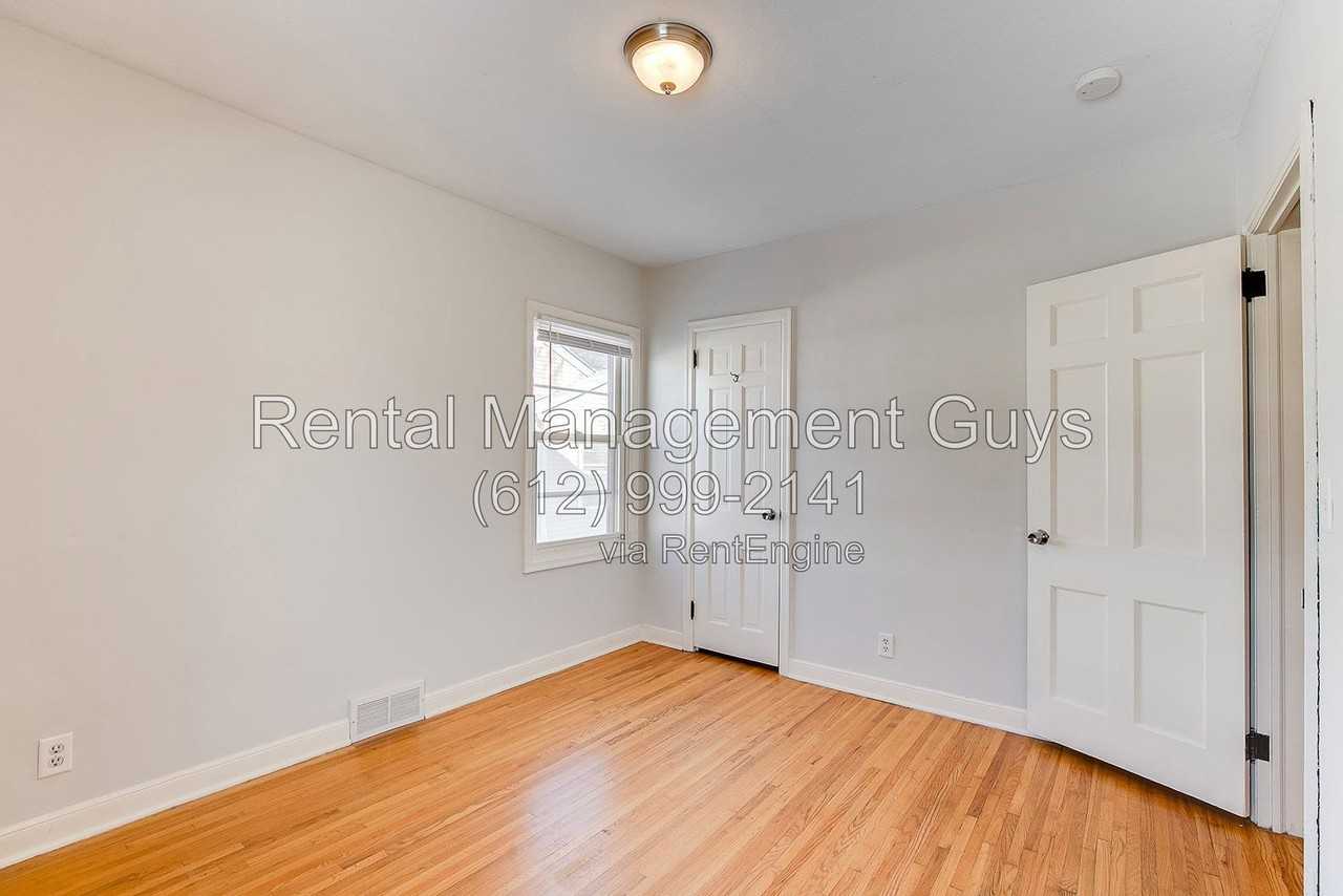 3714 Kipling Ave - Photo 2 of 14