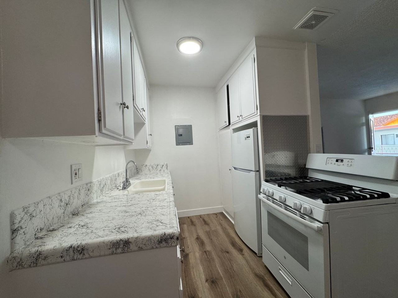 6415 Rosemead Blvd #54 - Photo 4 of 16
