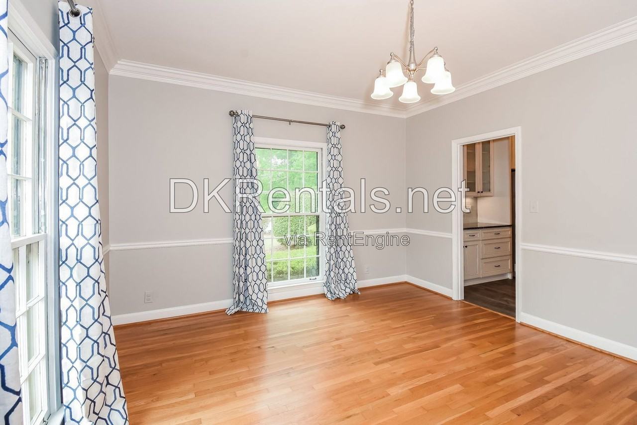 1176 Hampton Hall Dr Ne - Photo 6 of 22