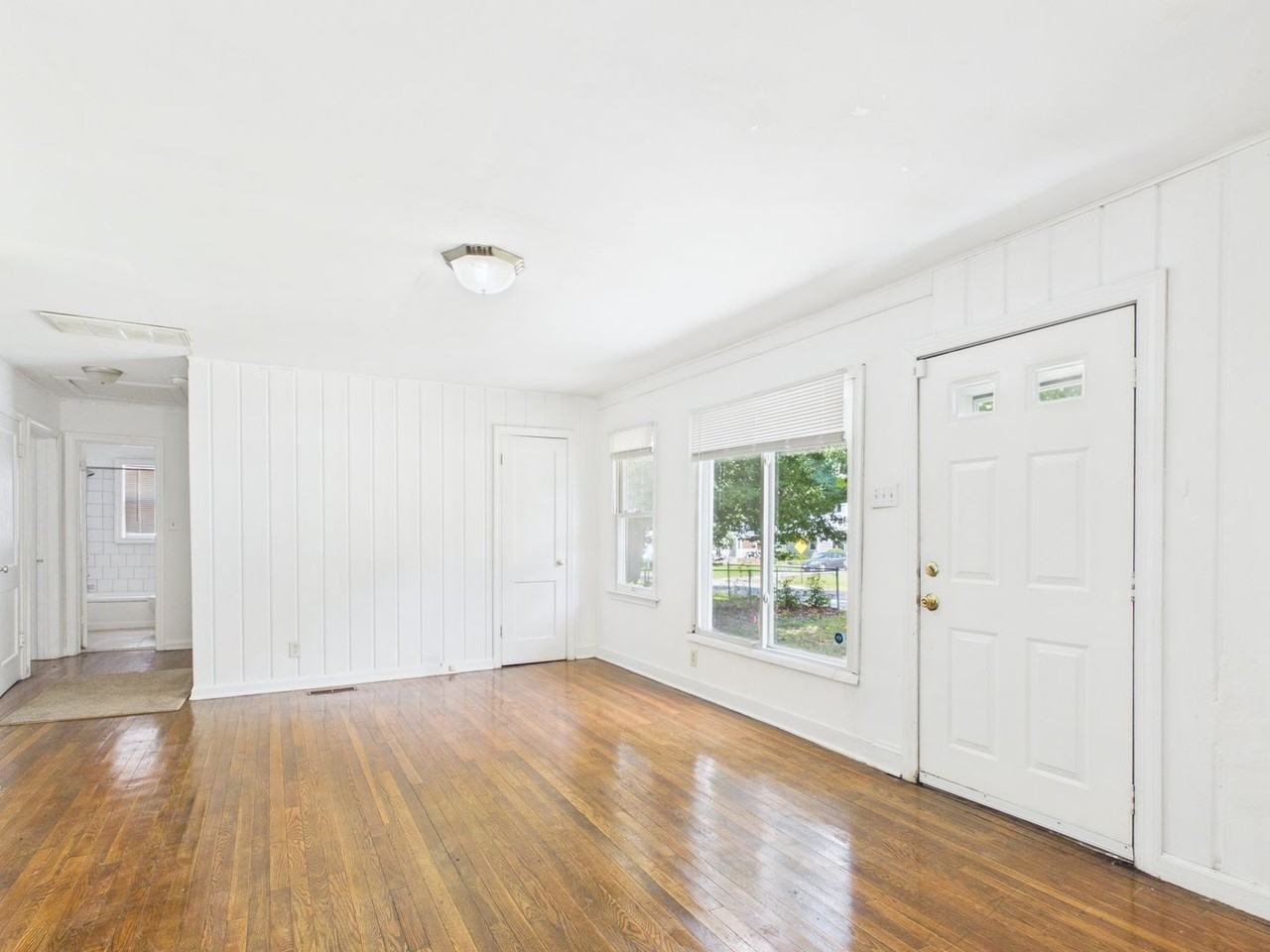 622 Fayette Ave - Photo 4 of 24