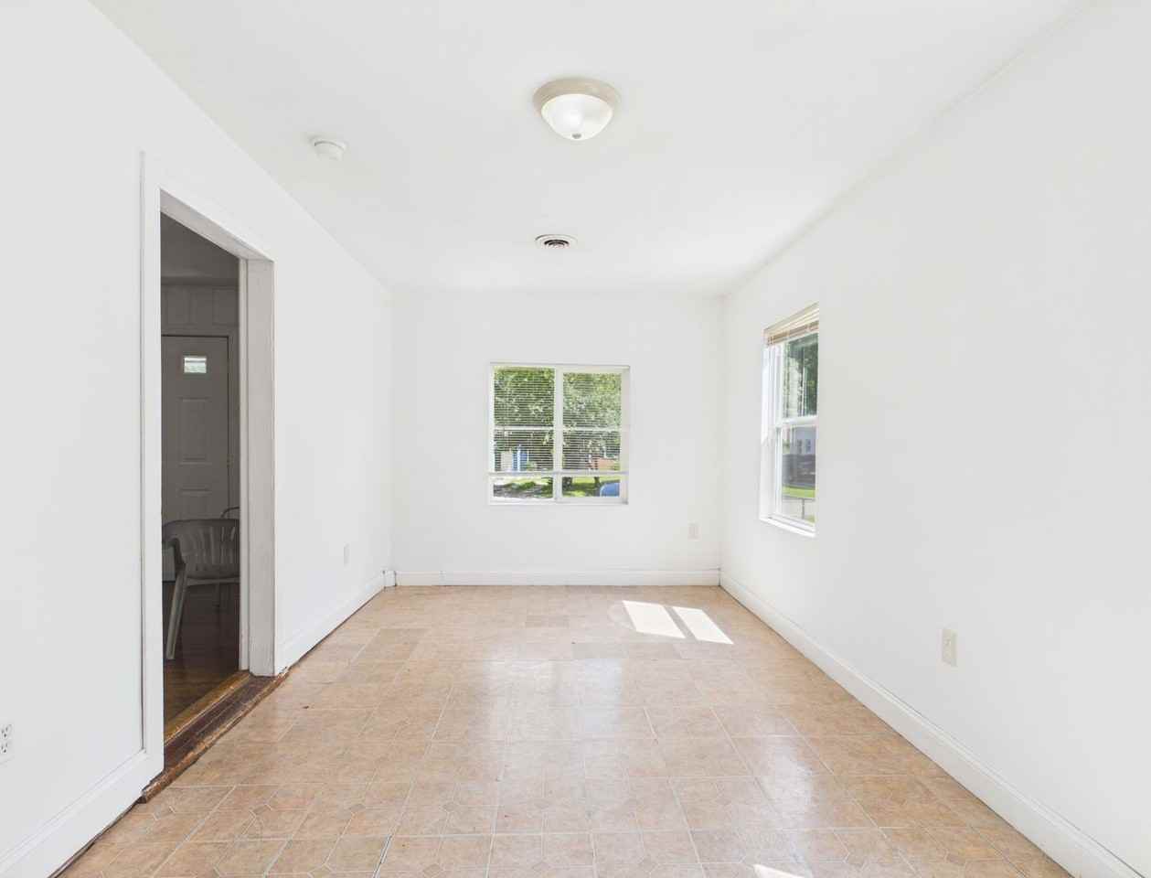 622 Fayette Ave - Photo 7 of 24