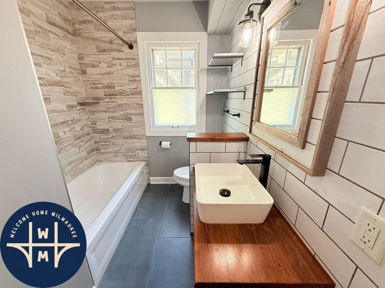 10431 W Hillside Ave - Photo 6 of 28