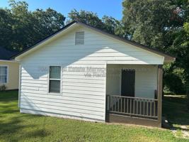 featured image of 1240 Ellis Rd