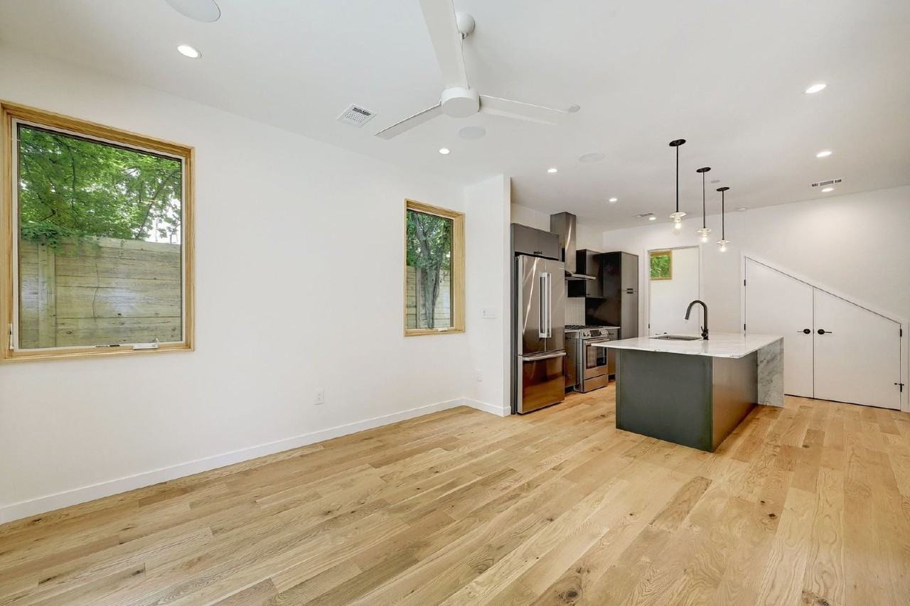 1411 Haskell St #4 - Photo 5 of 22