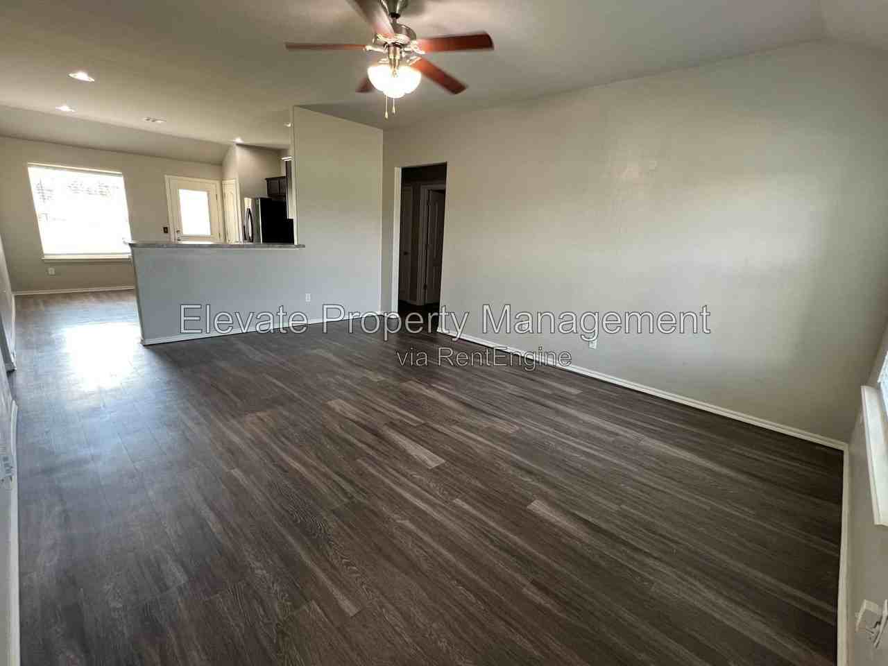 5020 Caleb St - Photo 6 of 21