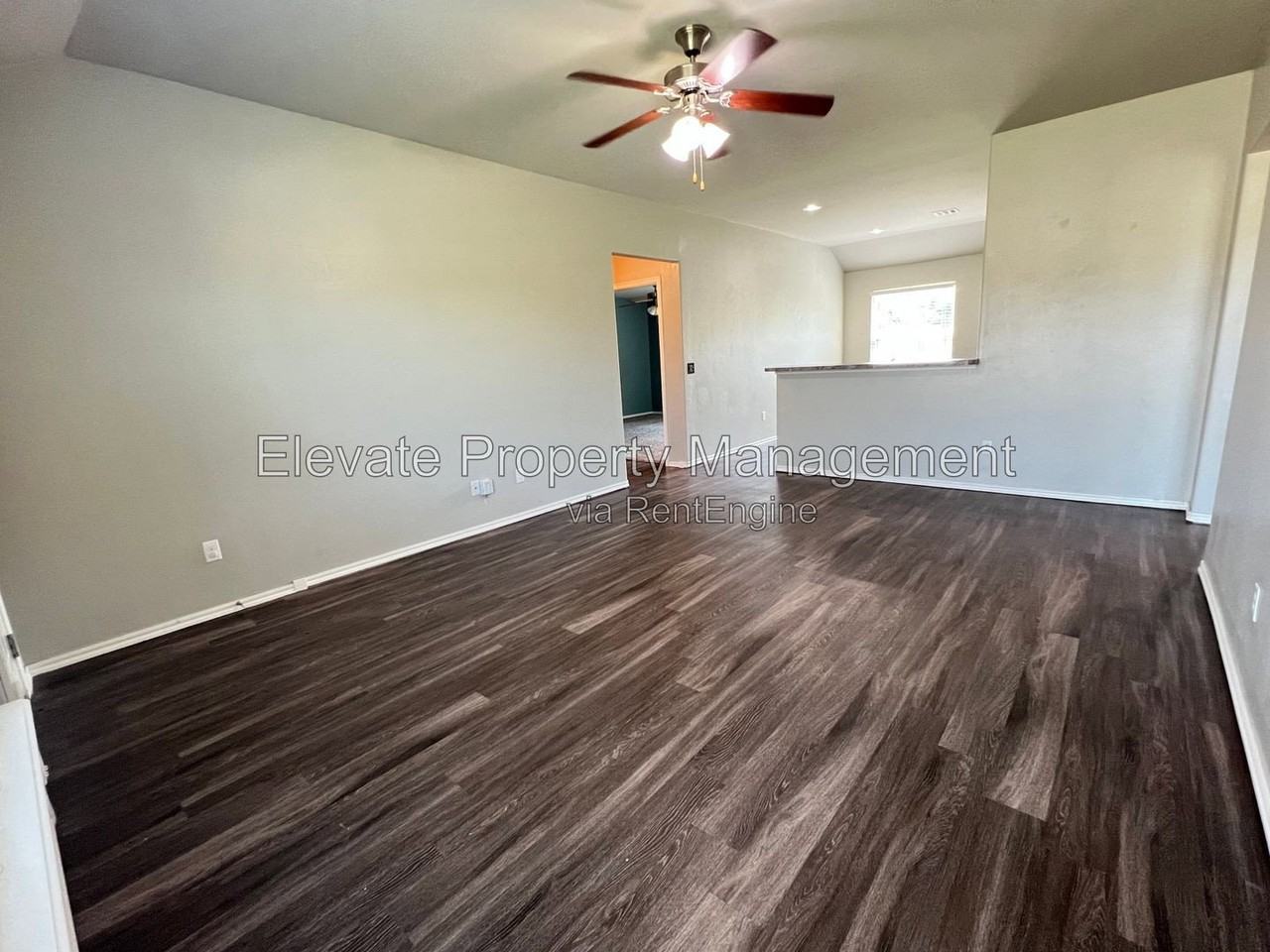 5020 Caleb St - Photo 7 of 21