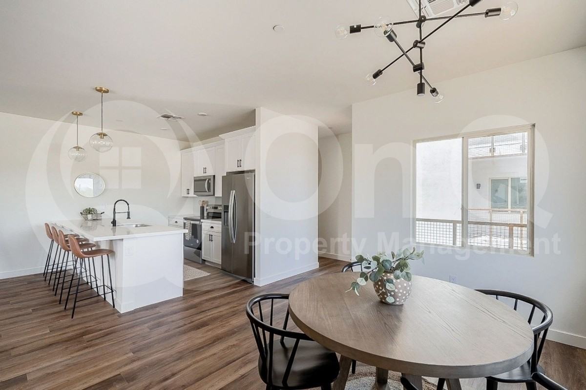 1443 E Osborn Rd #5 - Photo 5 of 19