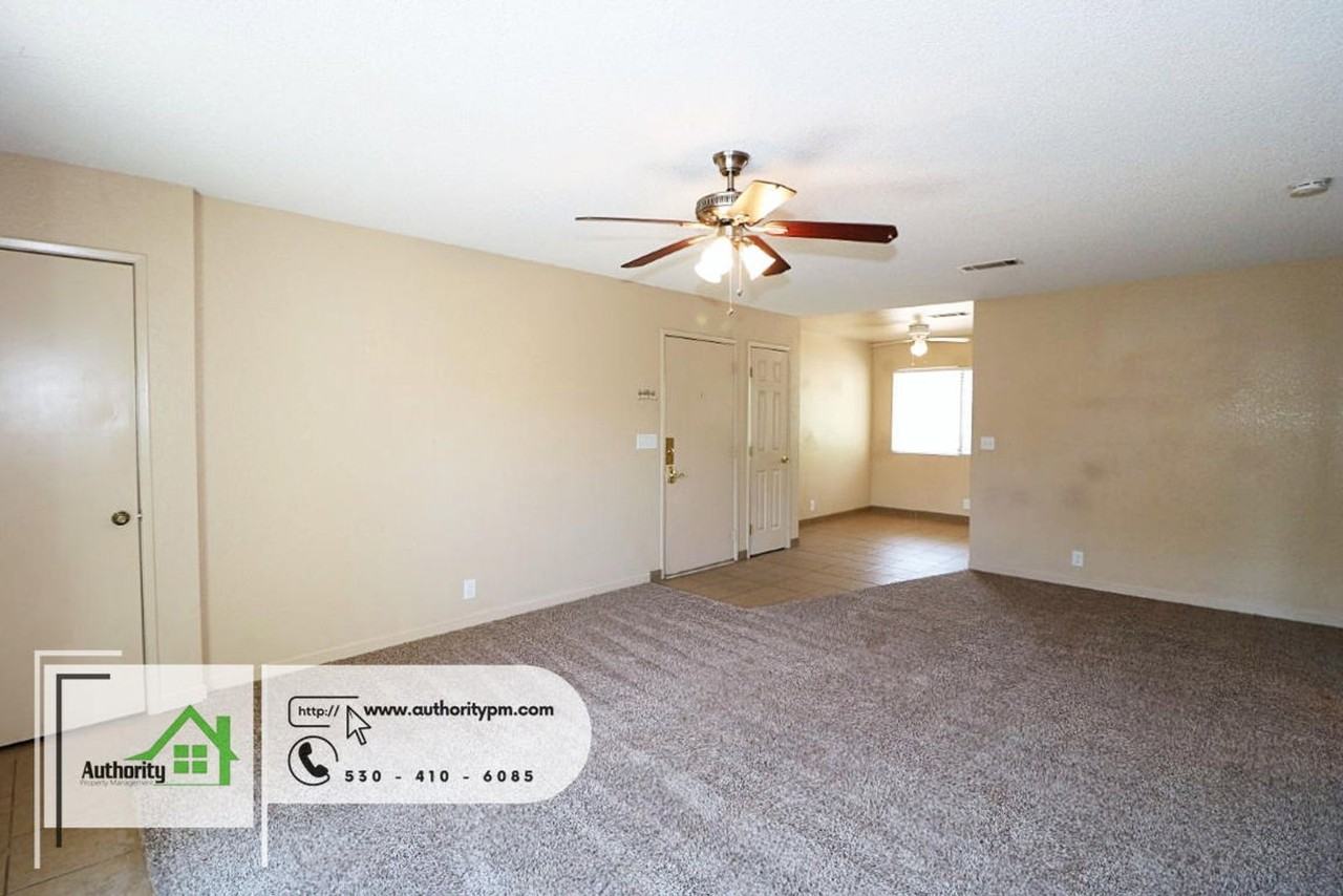 1553 Bramble Pl #4 - Photo 5 of 18