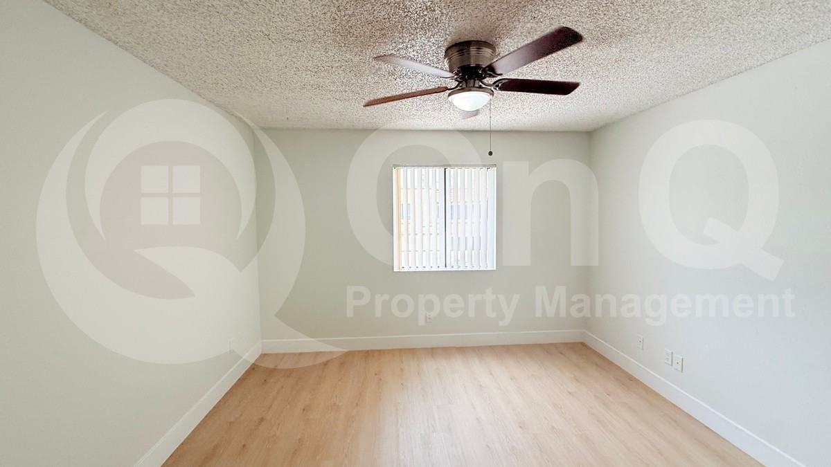 912 N Revere #202 - Photo 7 of 18