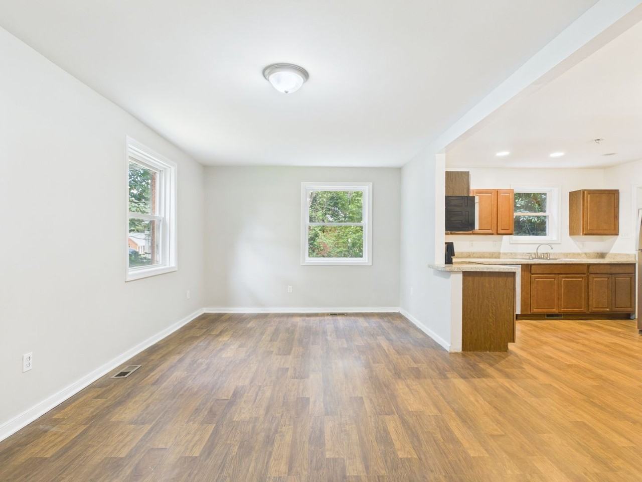 2313 National St - Photo 5 of 50