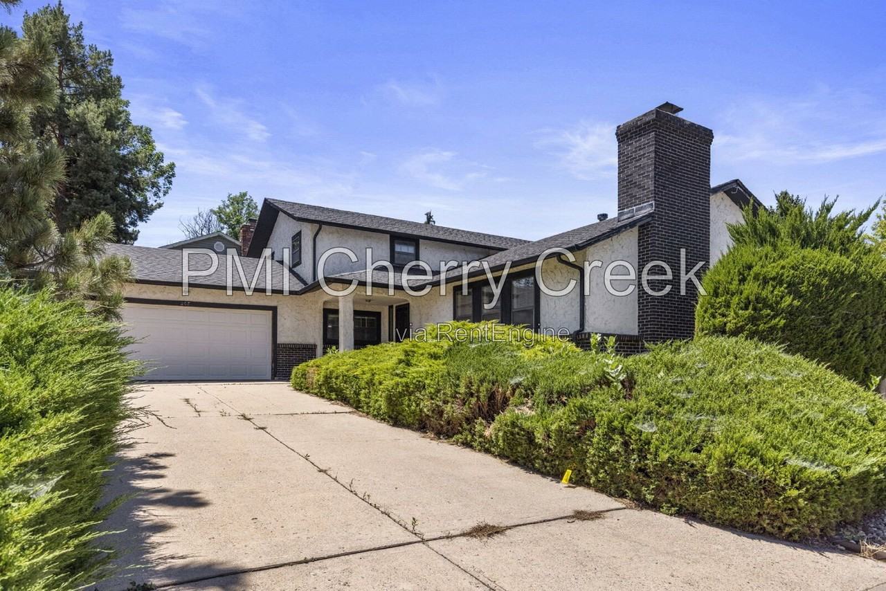 207 S Ursula St - Photo 2 of 38