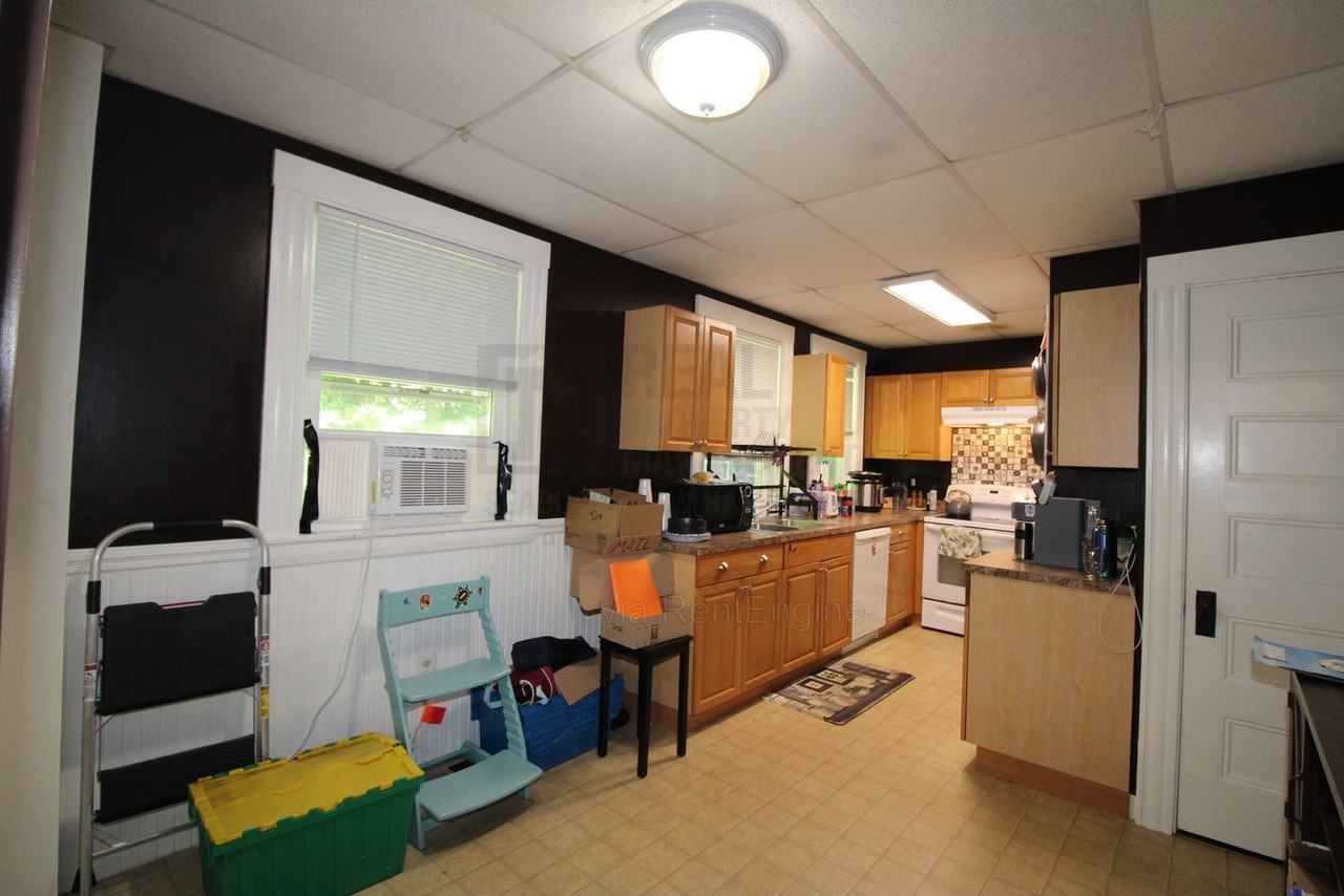 47 High St #A - Photo 2 of 29