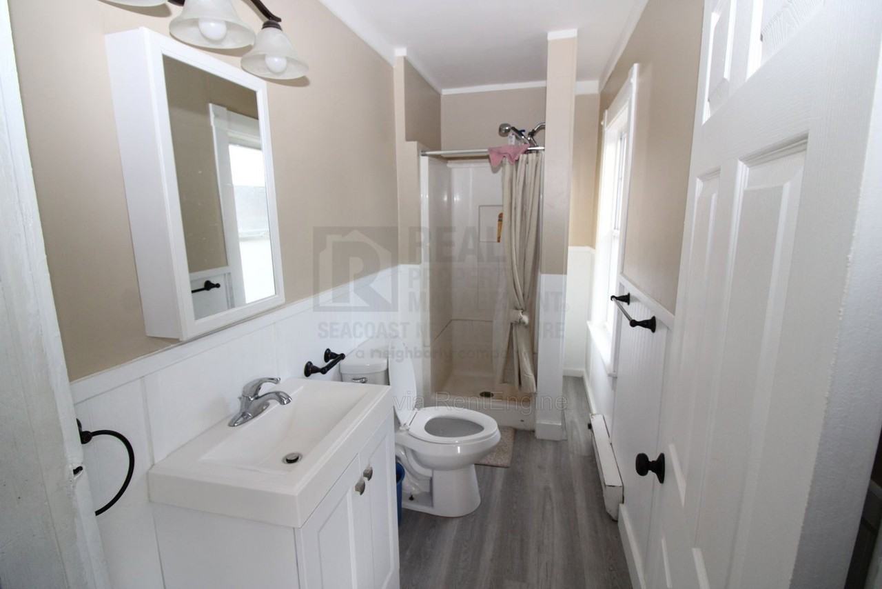 28 5th St - Photo 2 of 11