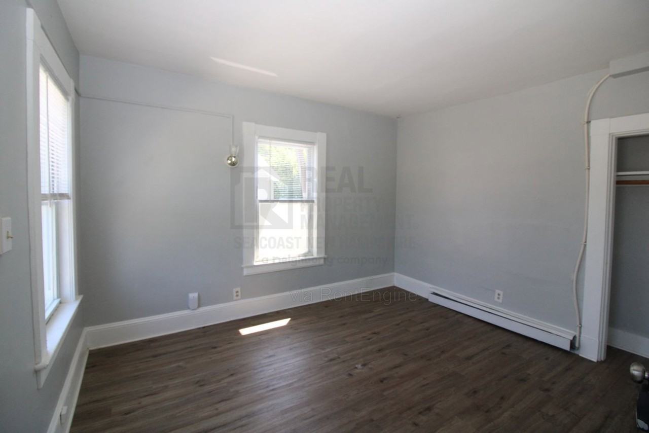 28 5th St - Photo 3 of 11