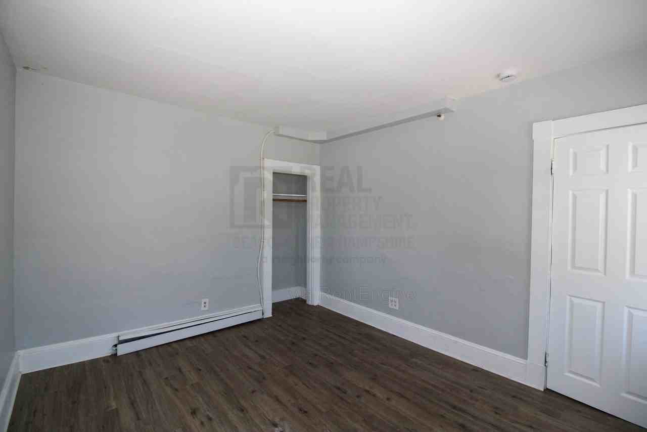 28 5th St - Photo 5 of 11