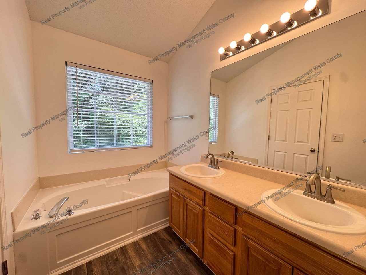 424 Alero Rd - Photo 7 of 28