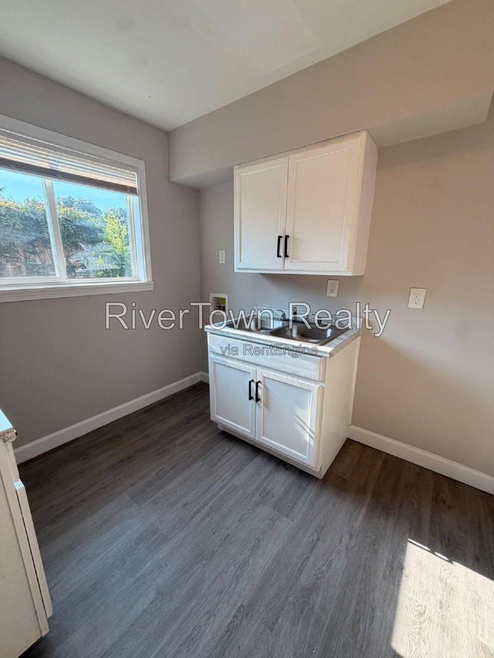 263 Lucy Ave #3 - Photo 2 of 14