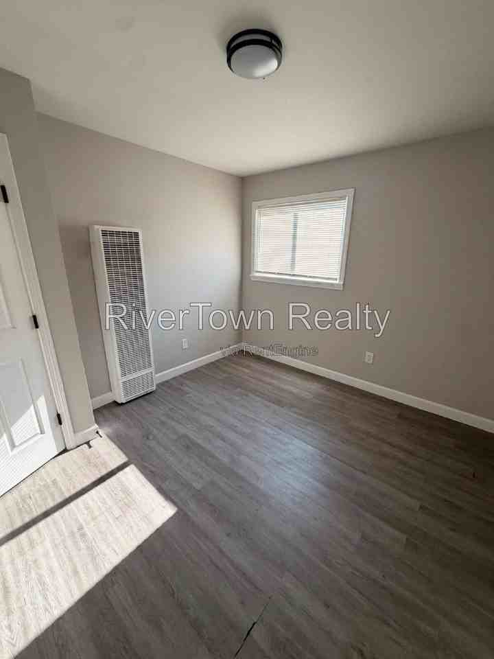 263 Lucy Ave #3 - Photo 4 of 14