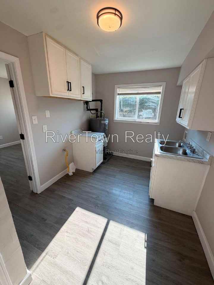 263 Lucy Ave #3 - Photo 6 of 14