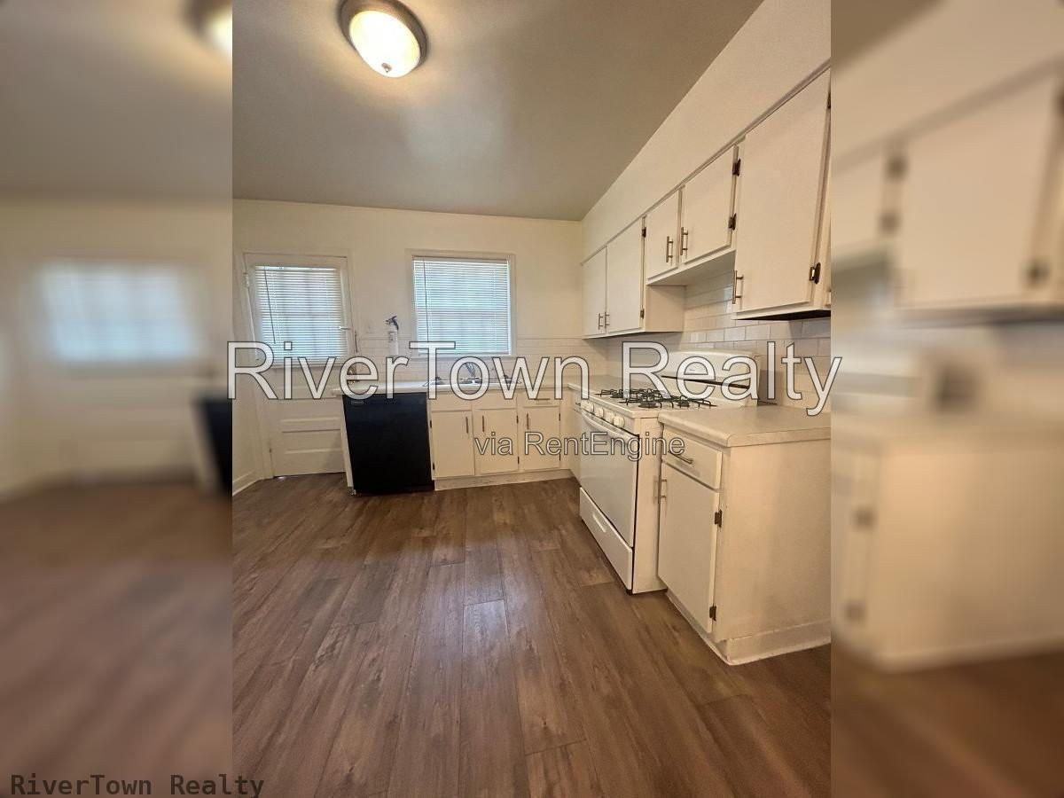 3570 Poplar Ave - Photo 3 of 18