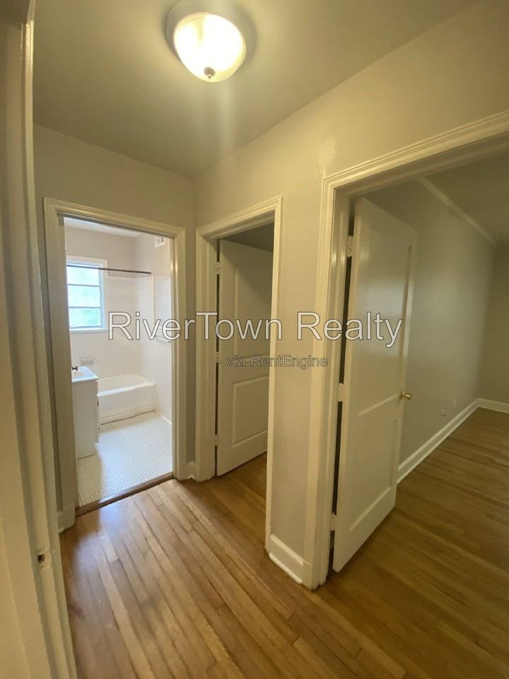 3570 Poplar Ave - Photo 5 of 18