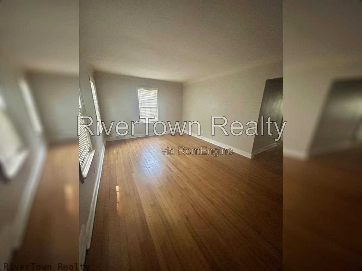 3570 Poplar Ave - Photo 6 of 18
