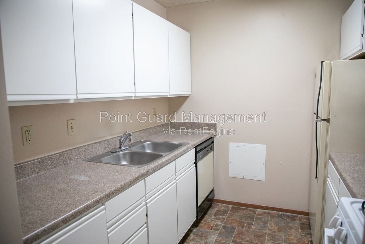 7116 Jones Cir #10 - Photo 4 of 17