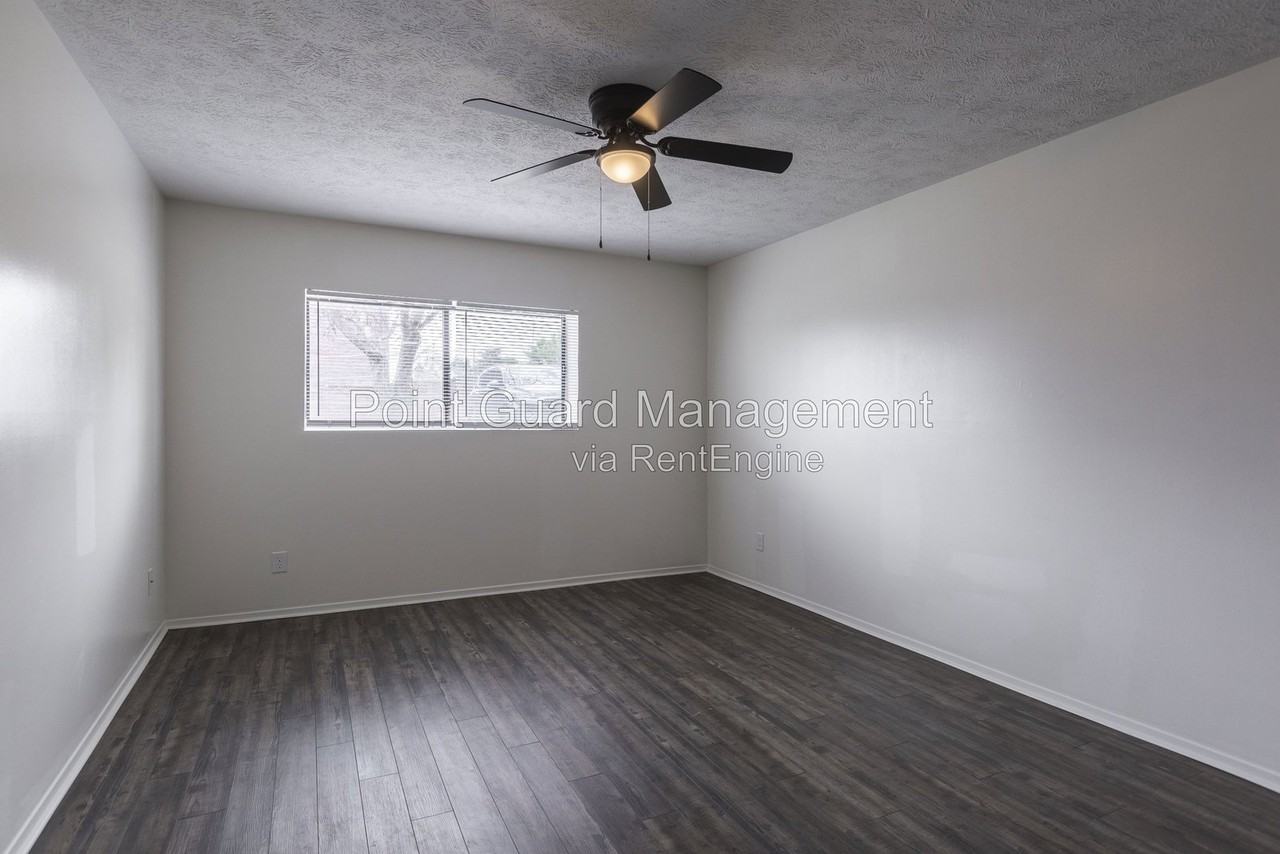 7116 Jones Cir #10 - Photo 5 of 17
