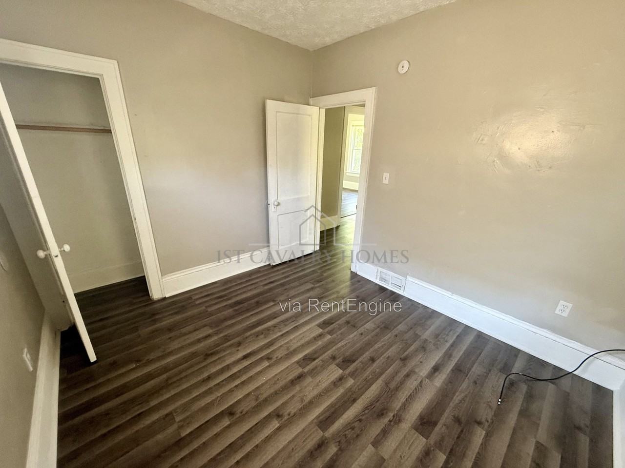 866 Beardsley St #2 - Photo 3 of 11