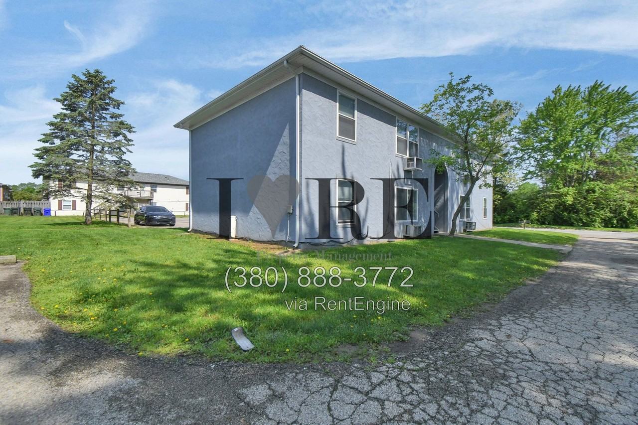 2583 Red Rock Blvd #C - Photo 2 of 27