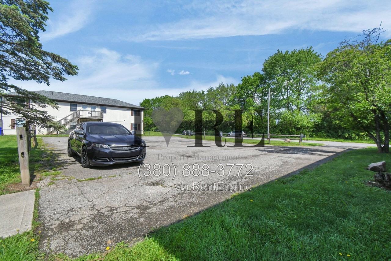 2583 Red Rock Blvd #C - Photo 5 of 27