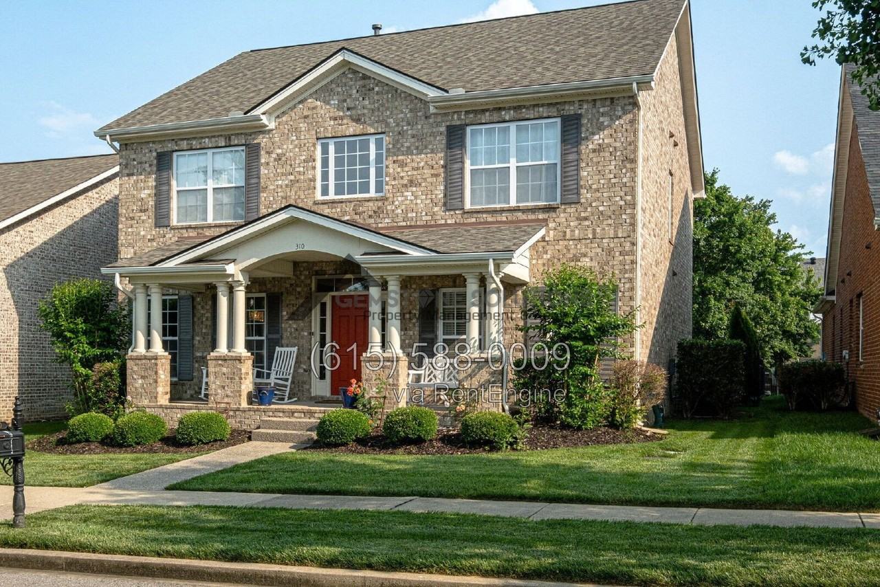 310 Wandering Cir - Photo 4 of 43