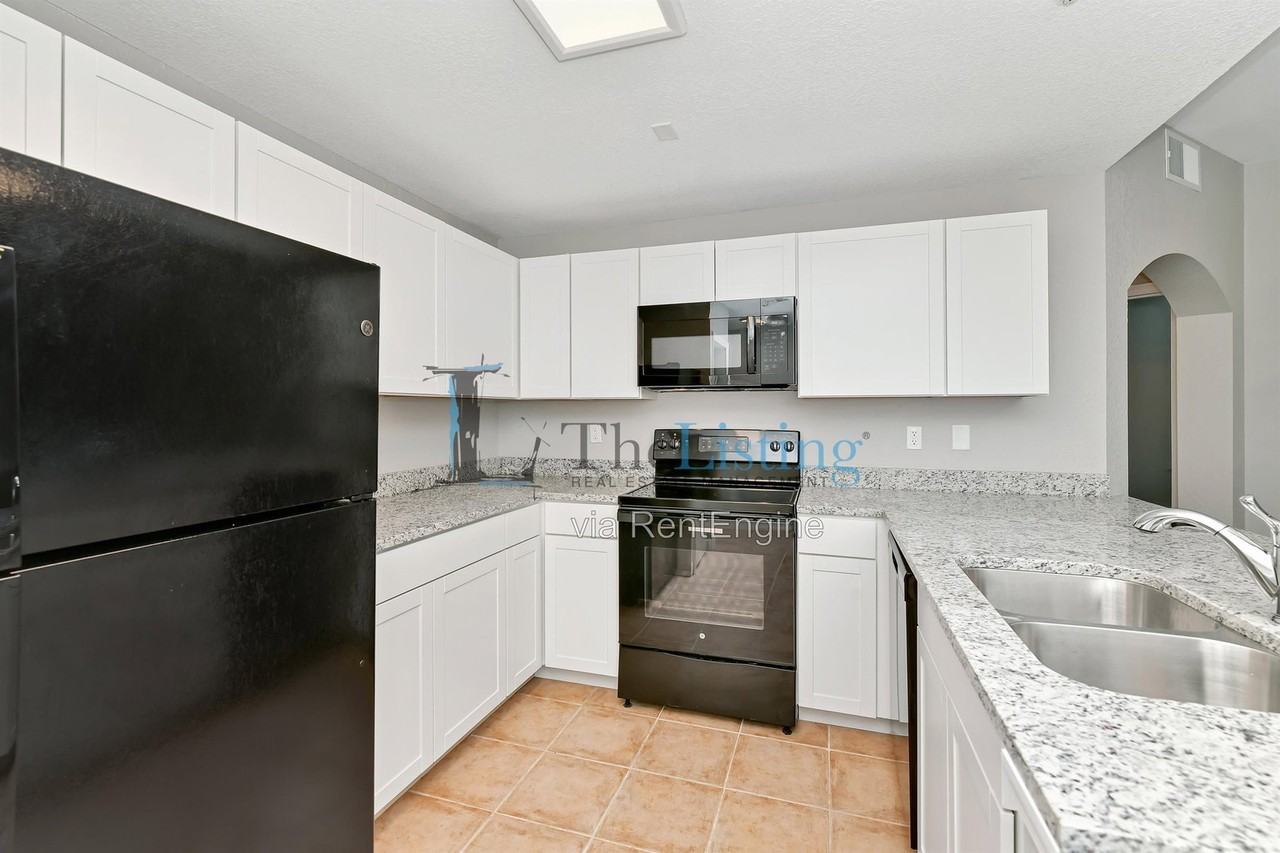 7503 Atlantis Way #G208 - Photo 4 of 41
