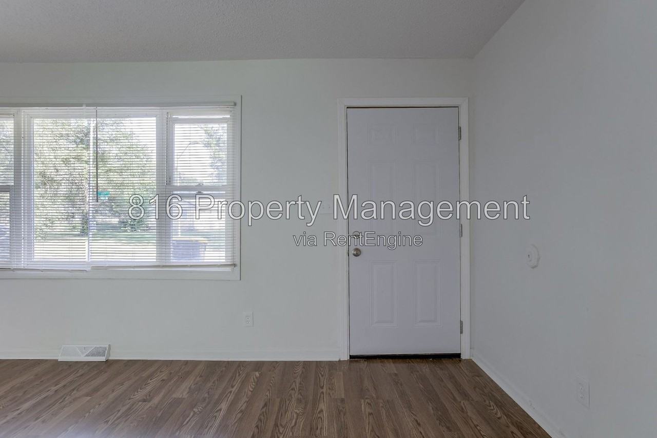 8701 E 114th St - Photo 4 of 23