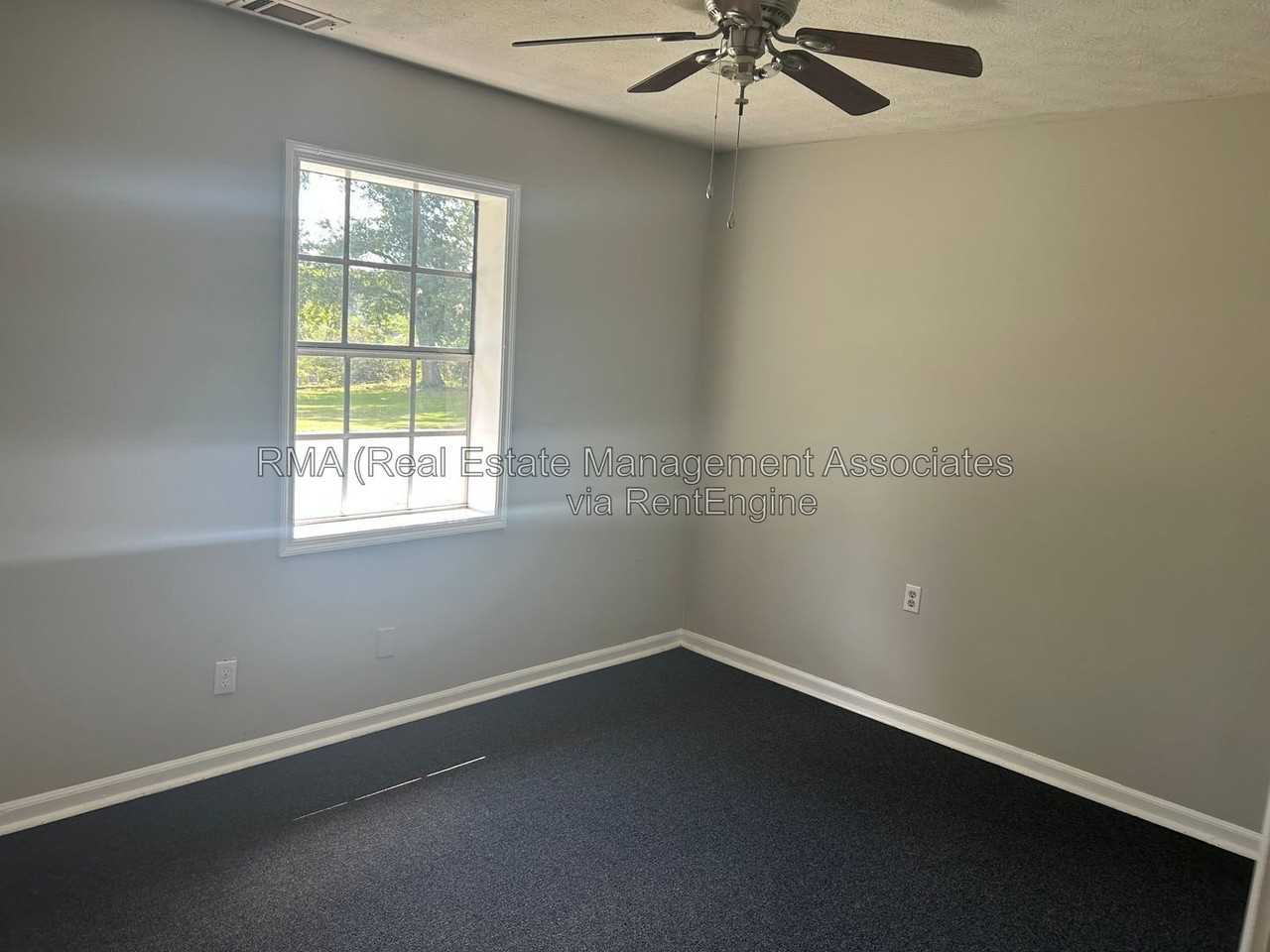 118 Quincy Ave #B - Photo 6 of 6