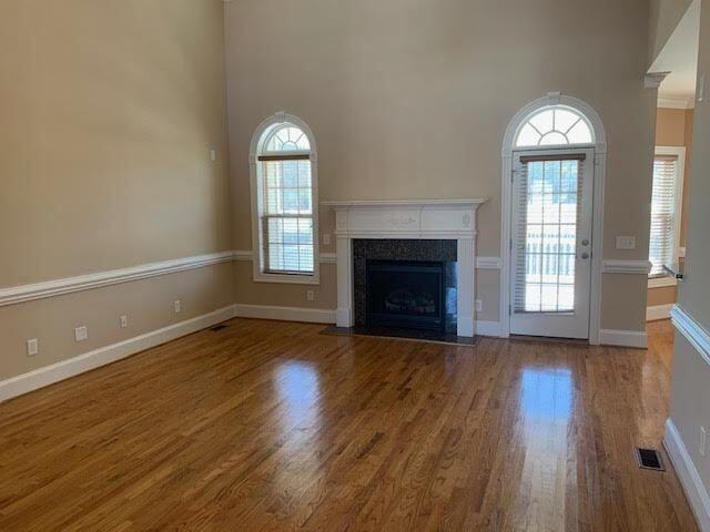 1113 Abby Dr - Photo 4 of 33