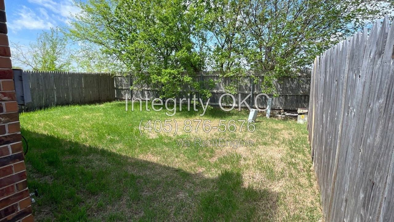 642 Welston Cir - Photo 3 of 32