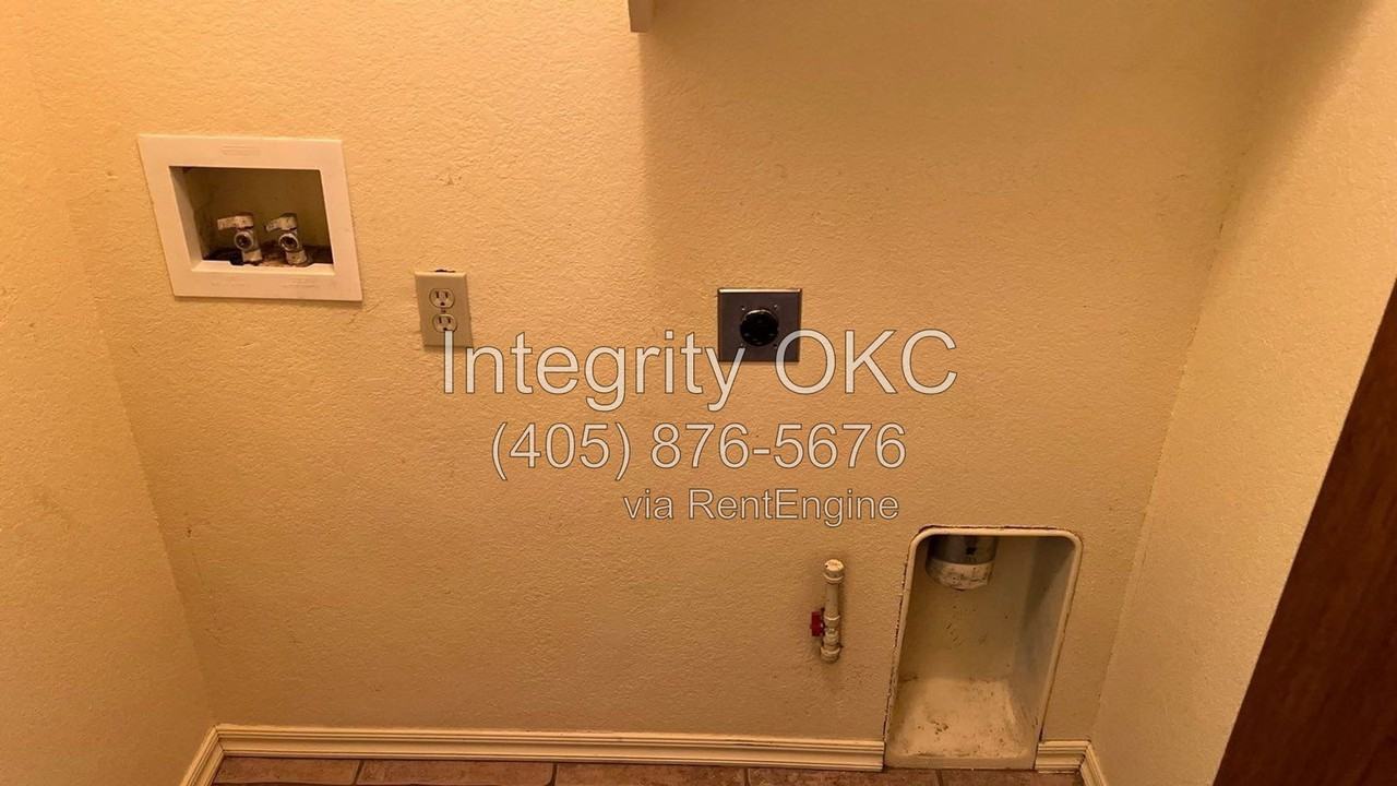 642 Welston Cir - Photo 6 of 32