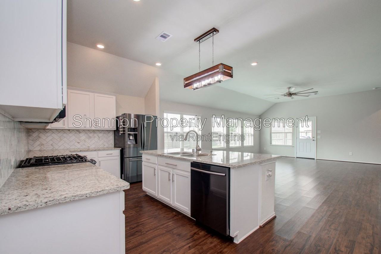 9547 Summer River Dr - Photo 7 of 35