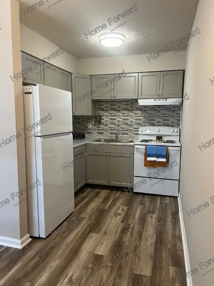 330 Codell Dr #8 - Photo 2 of 8