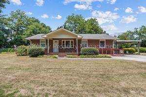 featured image of 3401 Old Louisville Rd