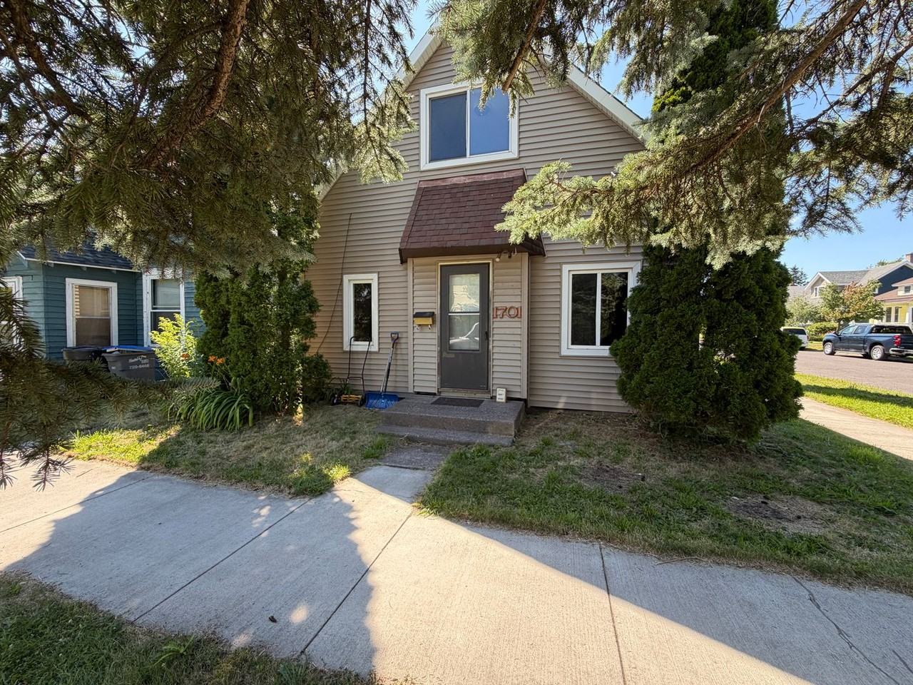 1701 Baxter Ave