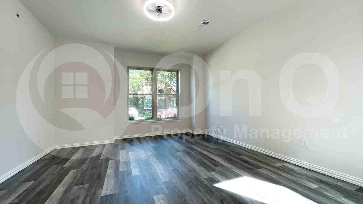 314 Dakota Trl - Photo 5 of 22