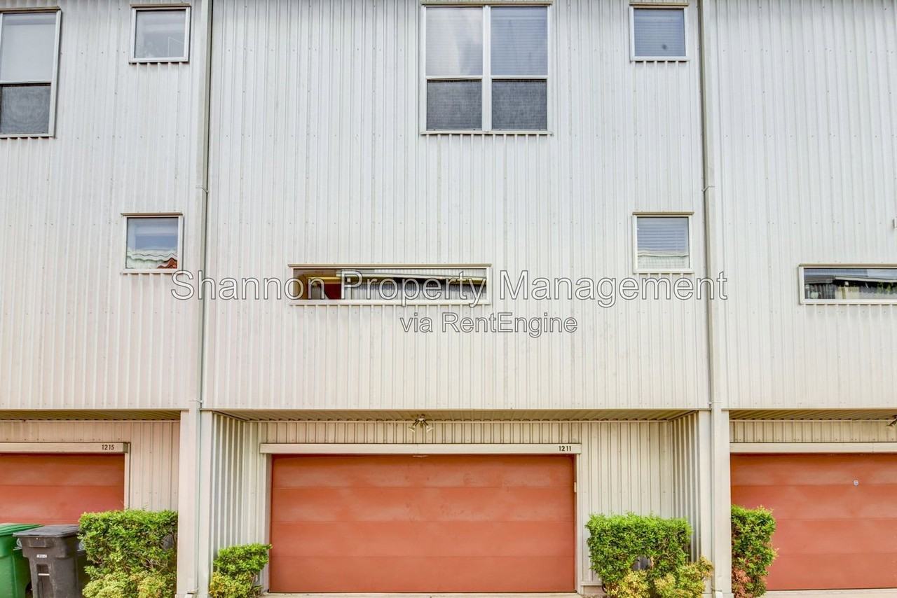 1211 Arthur St - Photo 4 of 20