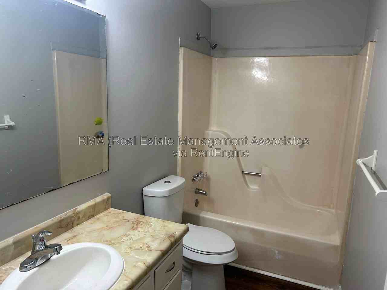 102 Hillpine Trl #A - Photo 5 of 6