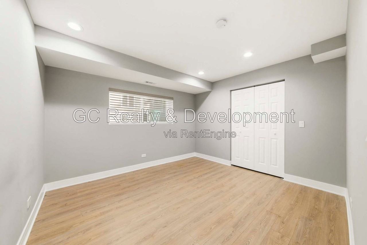 27W180 Cooley Ave #1 - Photo 6 of 18