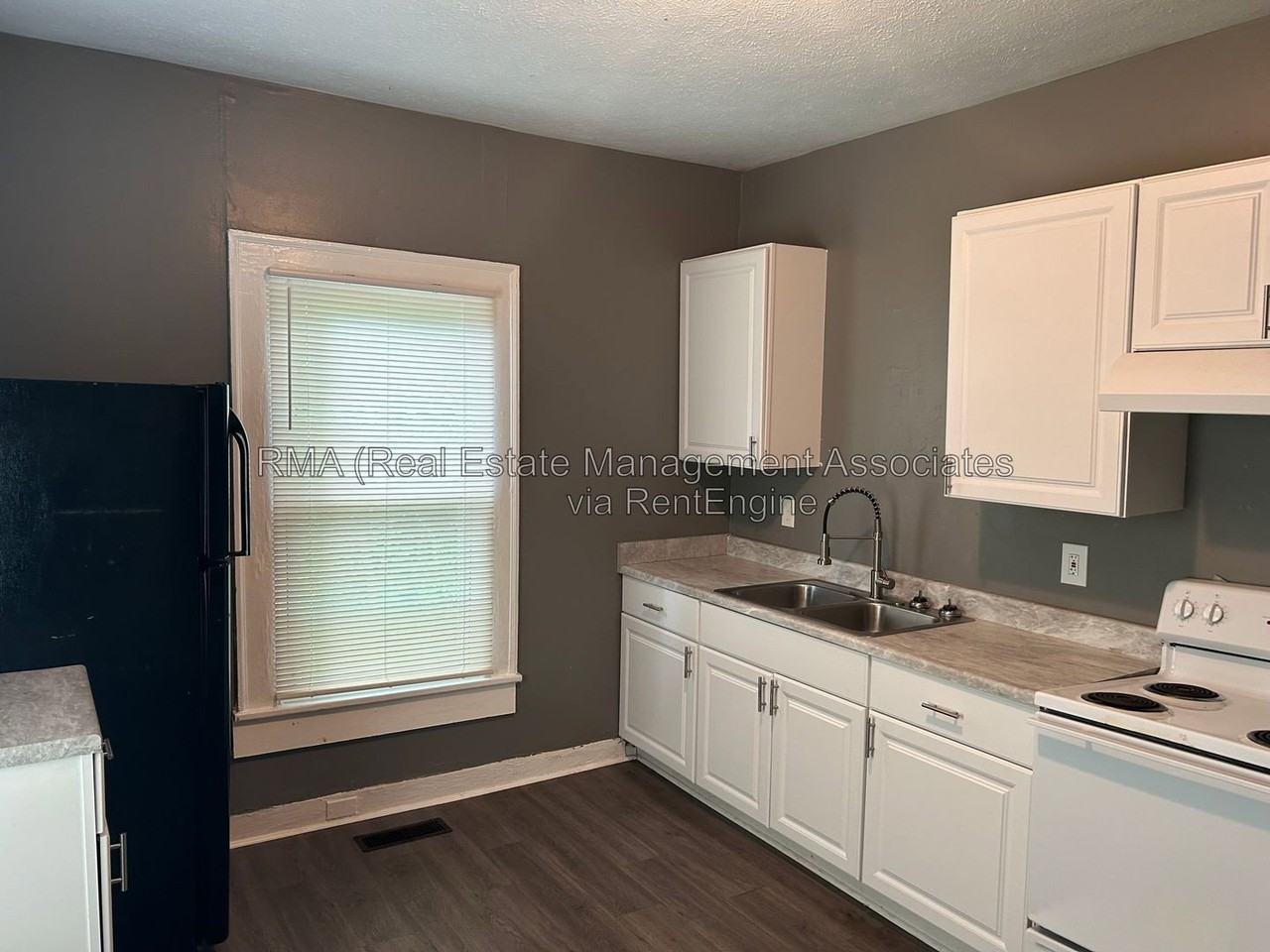 205 W Tinsley St - Photo 5 of 5