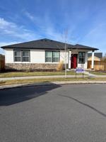 featured image of 645 Ne Union Loop
